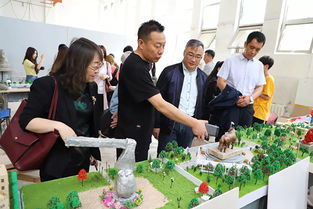 黨建引領(lǐng)促融合，藝管與設(shè)計學(xué)院聯(lián)合開展主題黨日暨專業(yè)交流活動